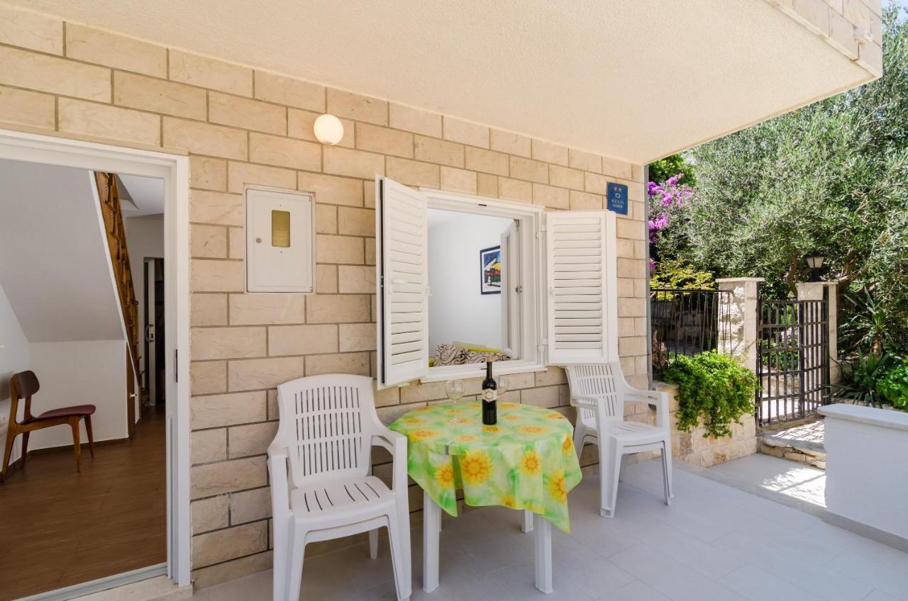 Holiday Home Jasenka Trstenik Тръстеник Екстериор снимка